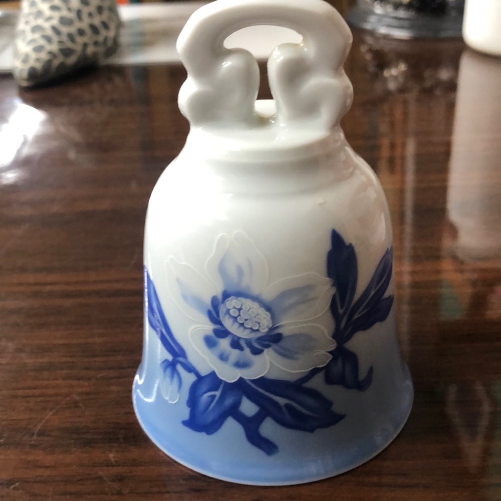 Bing and Grondahl Denmark China Blue Floral 4.25" Bell From The Danbury Mint